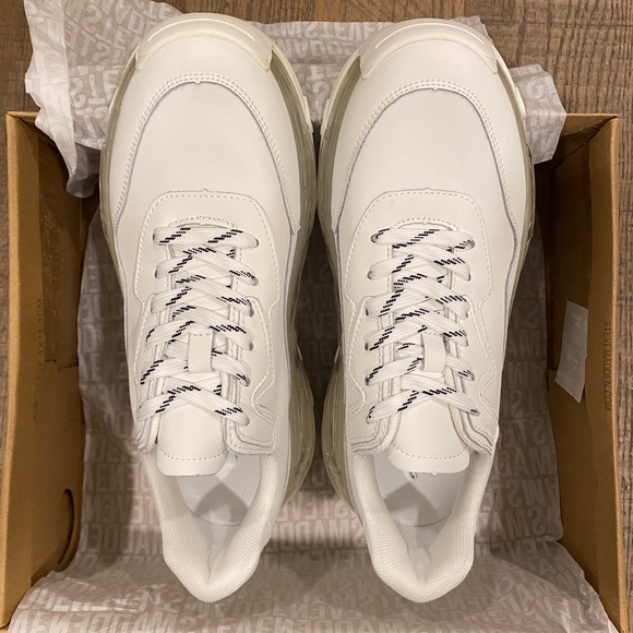 Steve Madden Blatant White Chunky Air Sneakers Shoes Flats Multi Size New - Picture 6 of 7